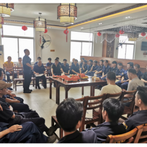 “交流面對(duì)面，溝通心連心” 縱覽集團(tuán)開展生產(chǎn)基層骨干員工交流會(huì) ... ... ... ... ...