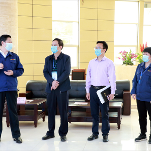 拿出“硬擔(dān)當(dāng)”，增強“軟實力” ——南寧市經(jīng)開區(qū)紀檢監(jiān)察組組長、黨工委委員趙大標 ...